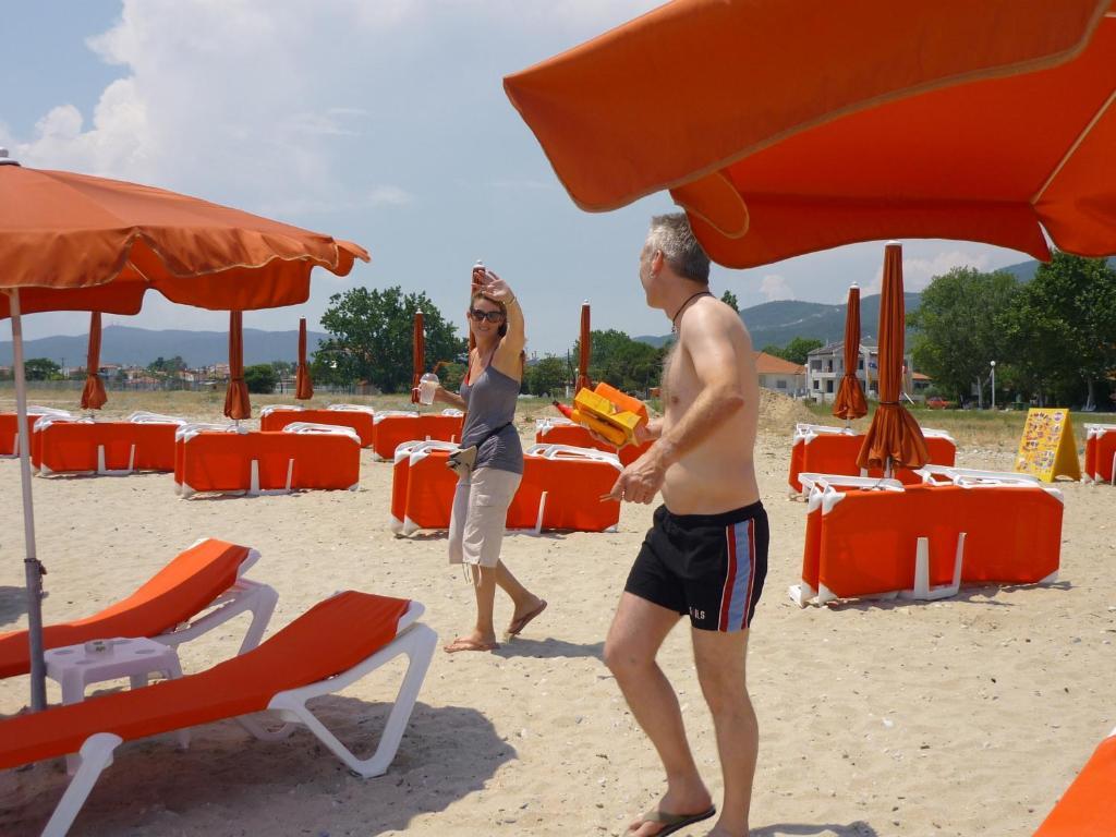 Pension Delfini Asprovalta Esterno foto